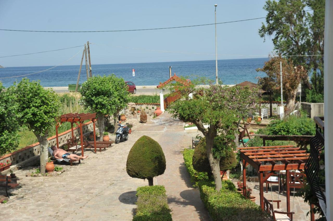 Hotel Miramare Petra  Esterno foto